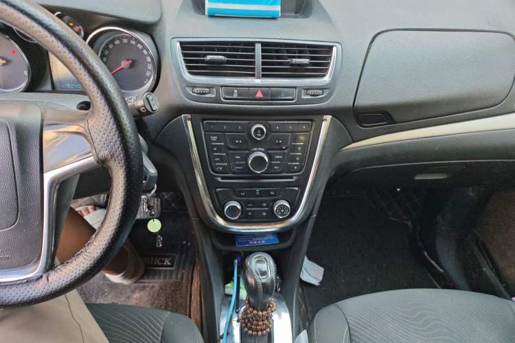 Used Buick Encore 2014 1.4T Automatic Two-Wheel Drive Urban Elite Model Audio And AC Panel