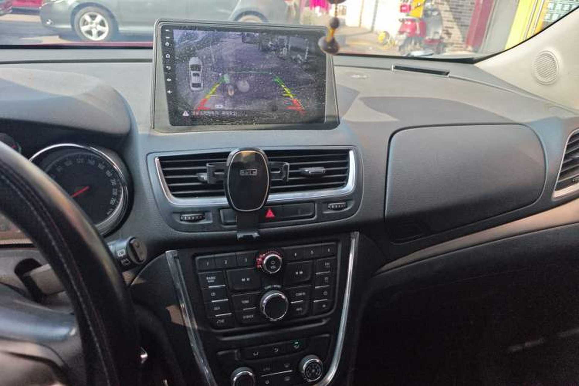 Used Buick Encore 2014 1.4T Automatic Two-Wheel Drive Urban Elite Model Audio And AC Panel