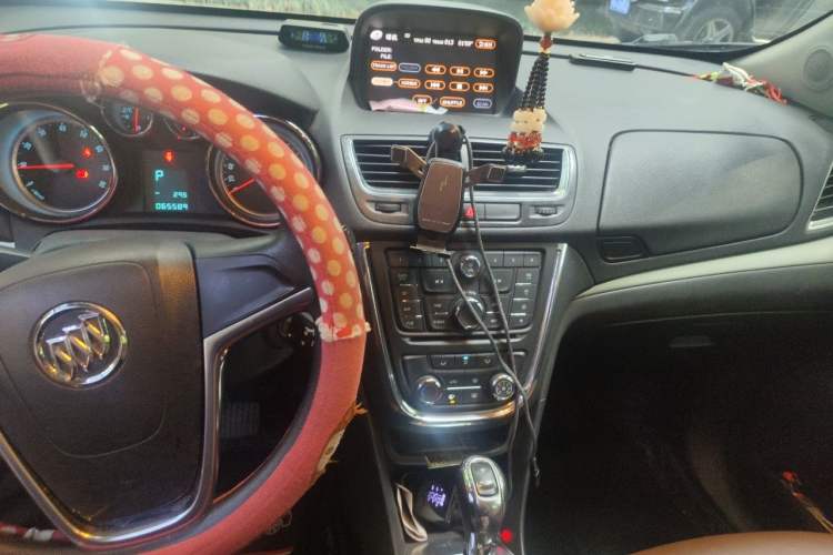 Used Buick Encore 2014 1.4T Automatic Two-Wheel Drive Urban Elite Model Audio And AC Panel