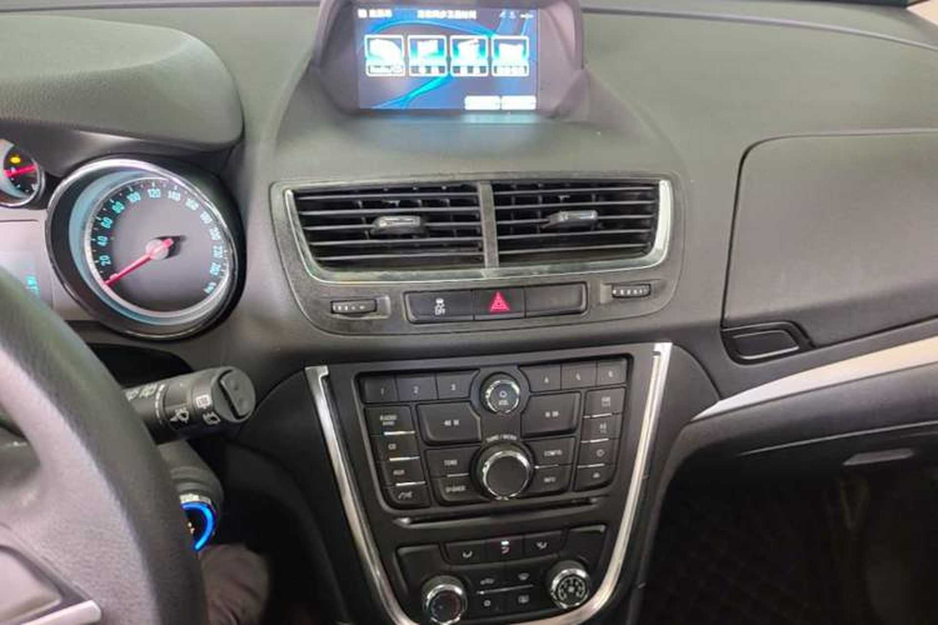 Used Buick Encore 2014 1.4T Automatic Two-Wheel Drive Urban Elite Model Audio And AC Panel