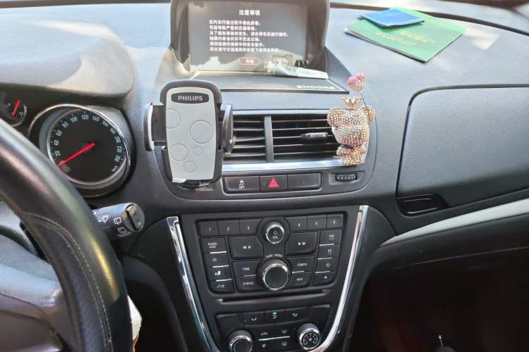 Used Buick Encore 2014 1.4T Automatic Two-Wheel Drive Urban Elite Model Audio And AC Panel