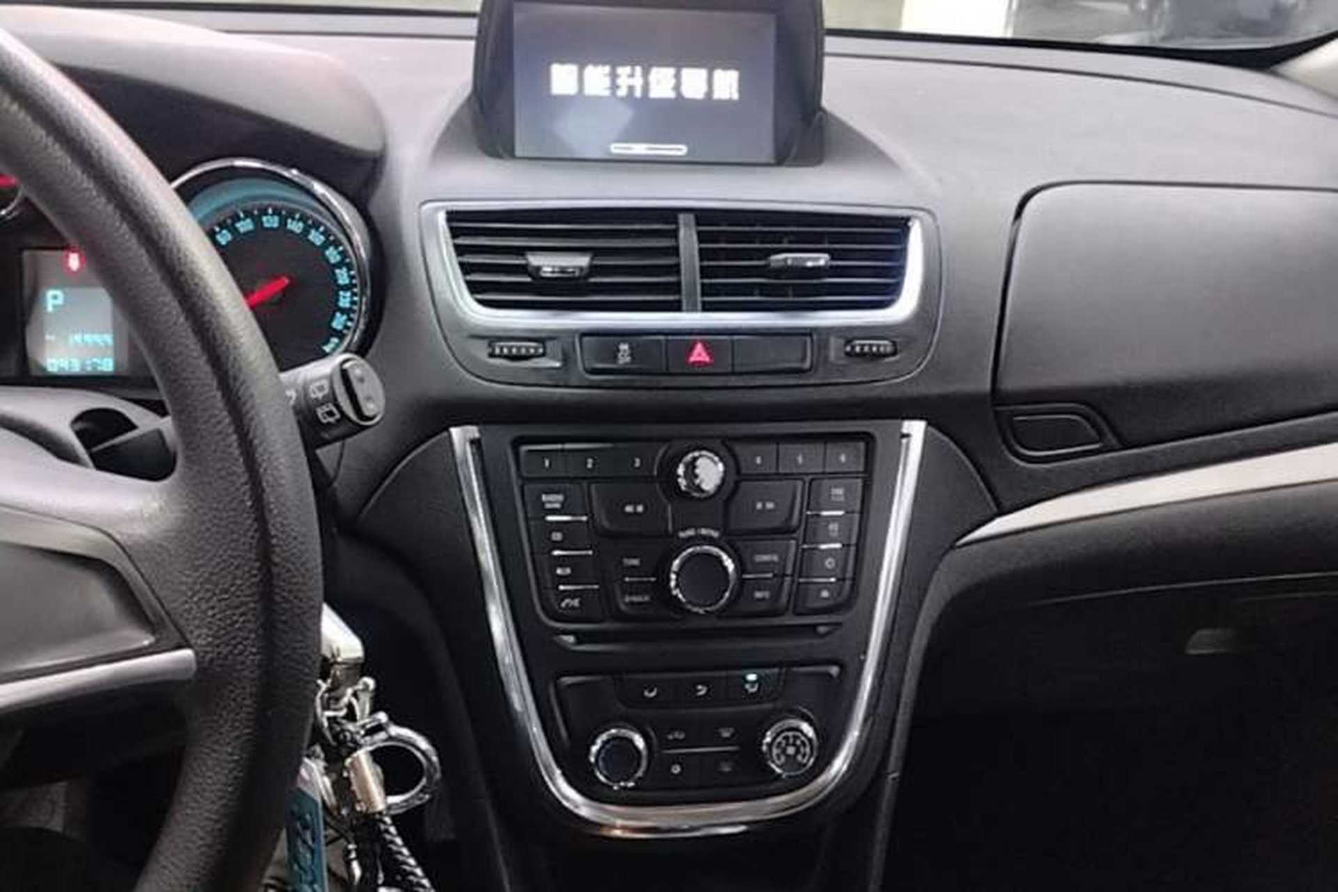 Used Buick Encore 2014 1.4T Automatic Two-Wheel Drive Urban Elite Model Audio And AC Panel