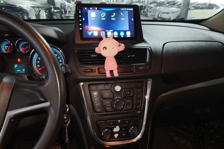 Used Buick Encore 2014 1.4T Automatic Two-Wheel Drive Urban Elite Model Audio And AC Panel