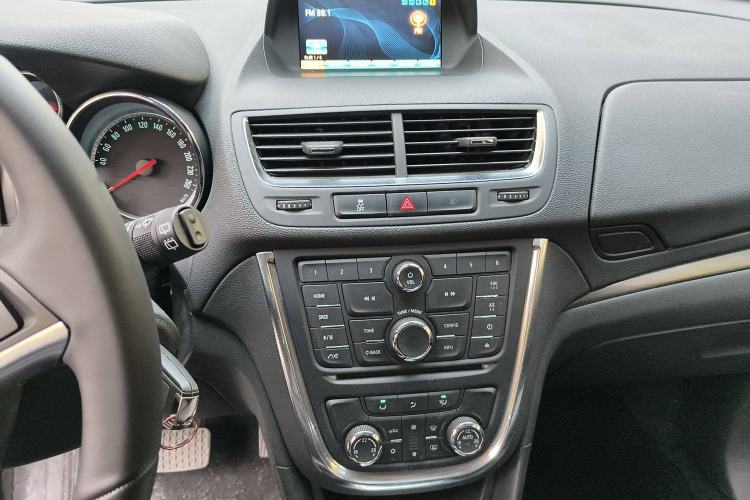 Used Buick Encore 2014 1.4T Automatic Two-Wheel Drive Urban Leading Model Audio And AC Panel