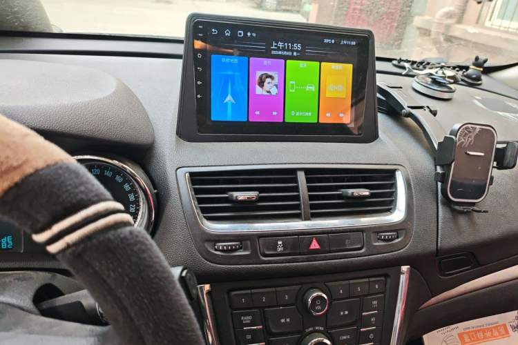 Used Buick Encore 2014 1.4T Automatic Two-Wheel Drive Urban Elite Model Audio And AC Panel