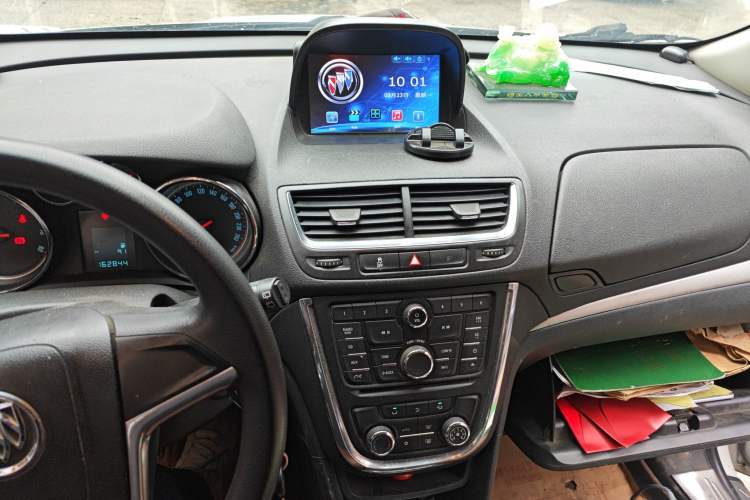 Used Buick Encore 2014 1.4T Manual Two-Wheel Drive Urban Advanced Model Audio And AC Panel