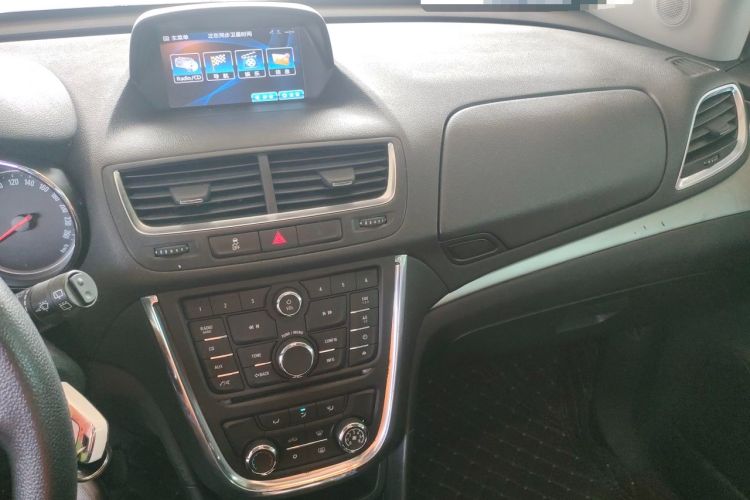 Used Buick Encore 2014 1.4T Automatic Two-Wheel Drive Urban Elite Model Audio And AC Panel