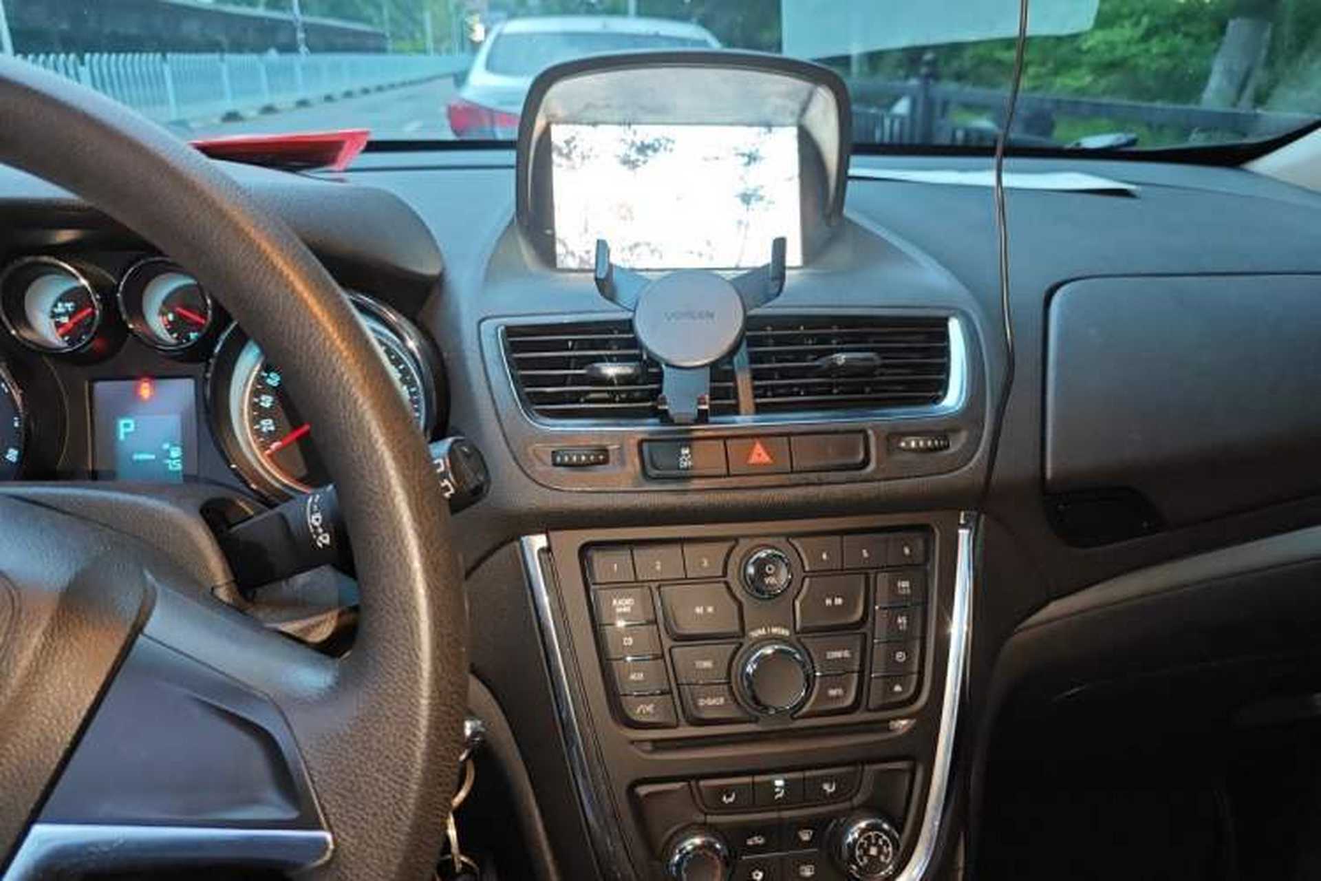 Used Buick Encore 2014 1.4T Automatic Two-Wheel Drive Urban Elite Model Audio And AC Panel