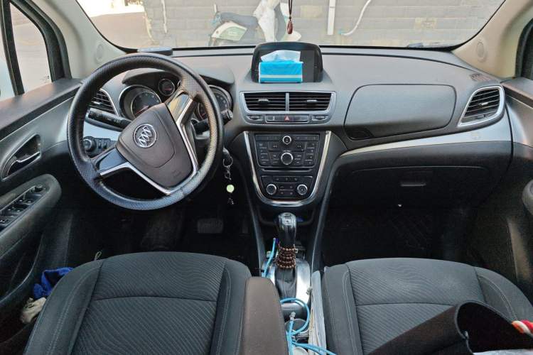 Used Buick Encore 2014 1.4T Automatic Two-Wheel Drive Urban Elite Model Center Console