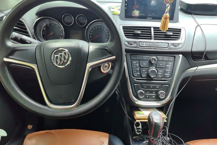 Used Buick Encore 2014 1.4T Automatic Two-Wheel Drive Urban Elite Model Center Console