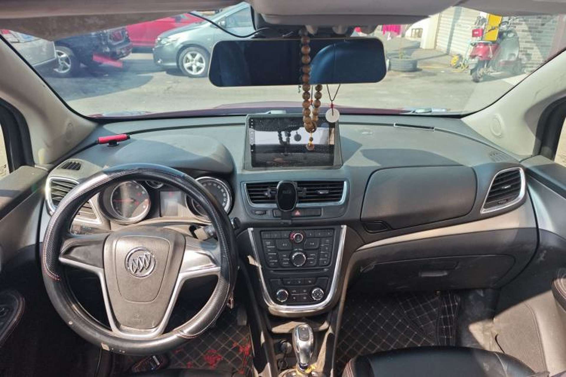 Used Buick Encore 2014 1.4T Automatic Two-Wheel Drive Urban Elite Model Center Console