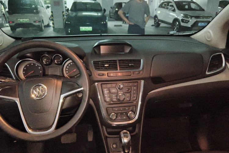 Used Buick Encore 2014 1.4T Automatic Two-Wheel Drive Urban Elite Model Center Console