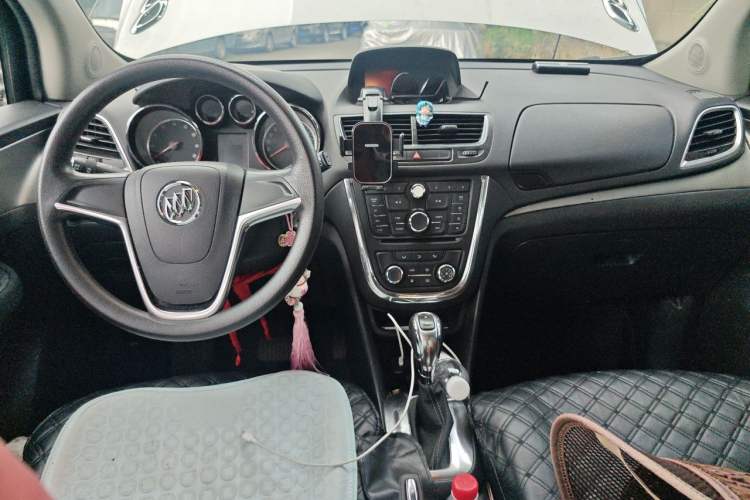 Used Buick Encore 2014 1.4T Automatic Two-Wheel Drive Urban Elite Model Center Console