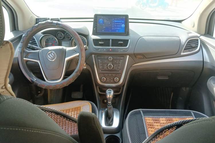 Used Buick Encore 2014 1.4T Automatic Two-Wheel Drive Urban Elite Model Center Console