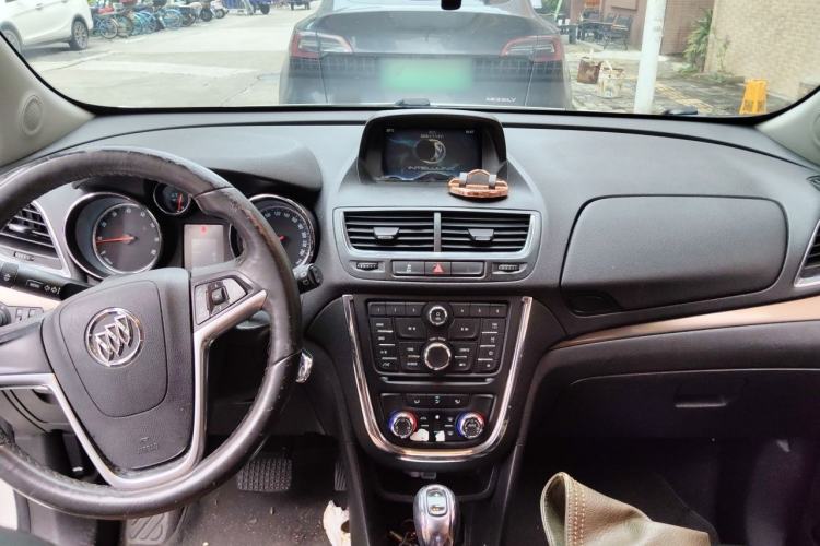 Used Buick Encore 2014 1.4T Automatic Two-Wheel Drive Urban Leading Model Center Console