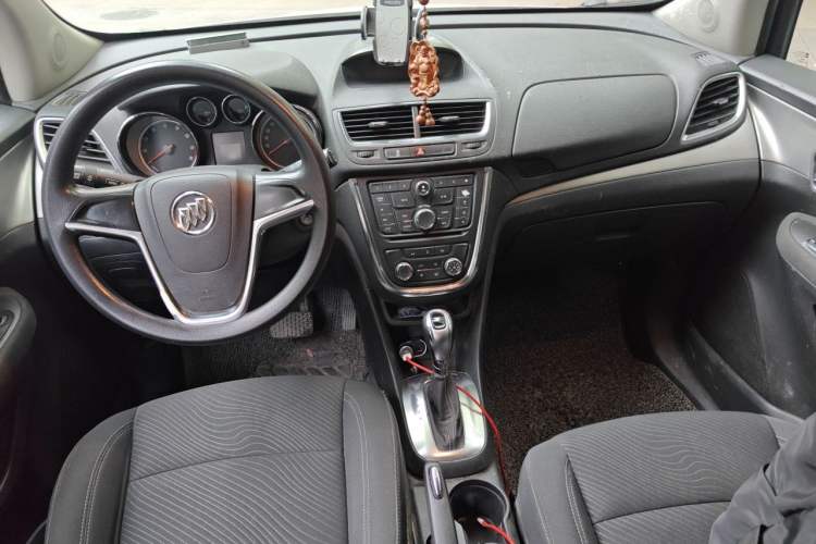 Used Buick Encore 2014 1.4T Automatic Two-Wheel Drive Urban Elite Model Center Console