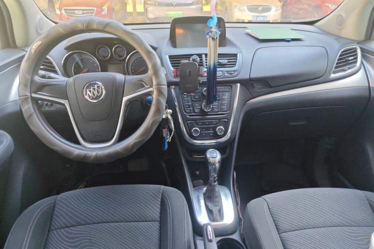 Used Buick Encore 2014 1.4T Automatic Two-Wheel Drive Urban Elite Model Center Console
