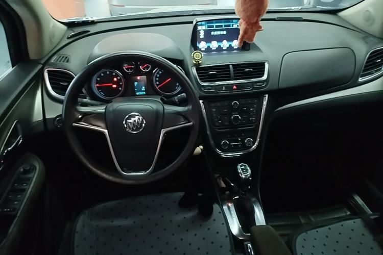 Used Buick Encore 2014 1.4T Automatic Two-Wheel Drive Urban Elite Model Center Console