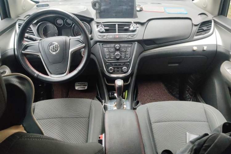Used Buick Encore 2014 1.4T Automatic Two-Wheel Drive Urban Elite Model Center Console