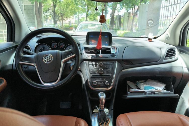 Used Buick Encore 2014 1.4T Automatic Two-Wheel Drive Urban Elite Model Center Console