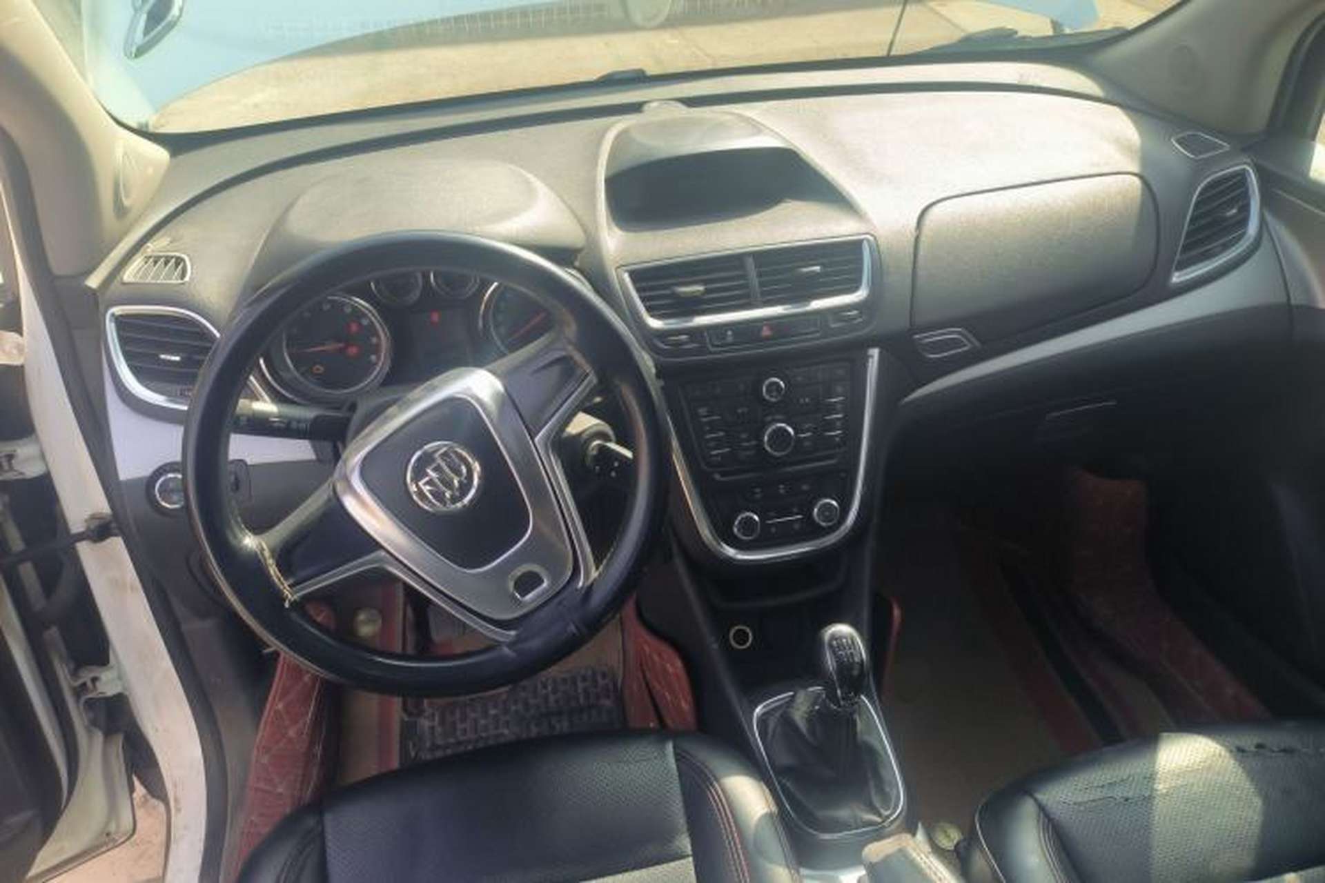 Used Buick Encore 2014 1.4T Manual Two-Wheel Drive Urban Advanced Model Center Console