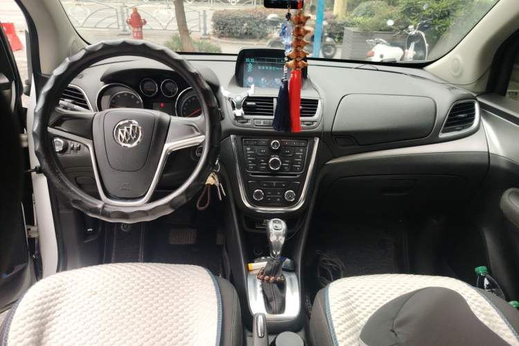 Used Buick Encore 2014 1.4T Automatic Two-Wheel Drive Urban Elite Model Center Console