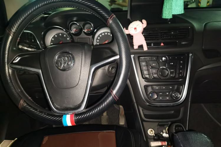 Used Buick Encore 2014 1.4T Manual Two-Wheel Drive Urban Advanced Model Center Console