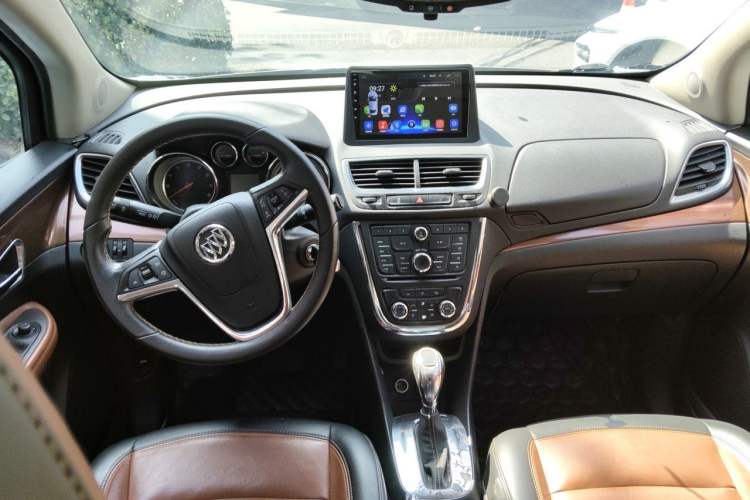 Used Buick Encore 2014 1.4T Automatic All-Wheel-Drive Flagship Edition Center Console
