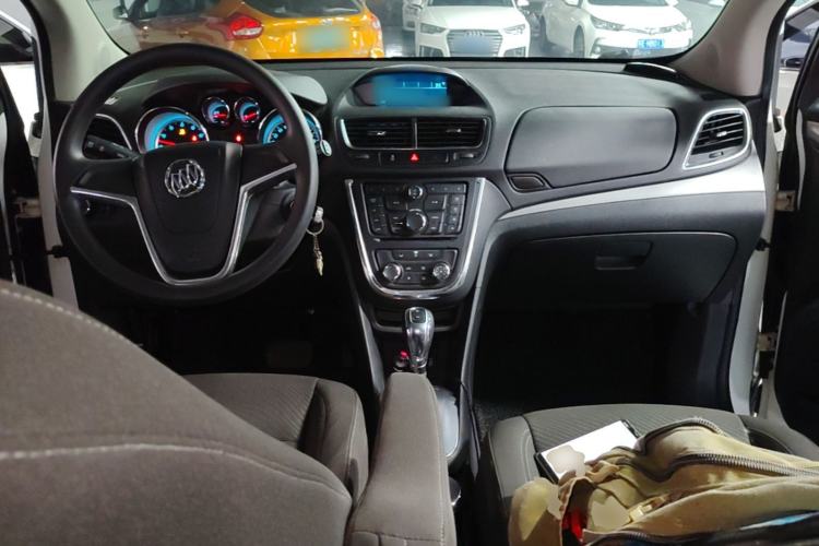 Used Buick Encore 2014 1.4T Automatic Two-Wheel Drive Urban Elite Model Center Console