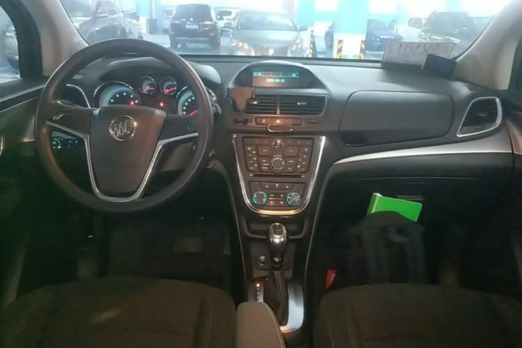 Used Buick Encore 2014 1.4T Automatic Two-Wheel Drive Urban Elite Model Center Console