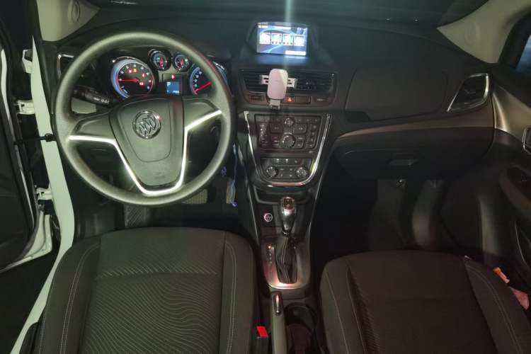 Used Buick Encore 2014 1.4T Automatic Two-Wheel Drive Urban Elite Model Center Console
