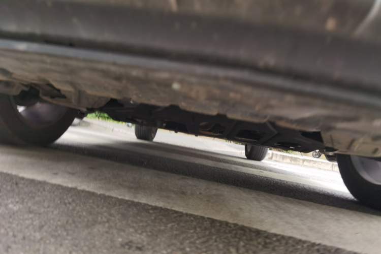 Used Buick Encore 2014 1.4T Automatic Two-Wheel Drive Urban Elite Model Chassis Front