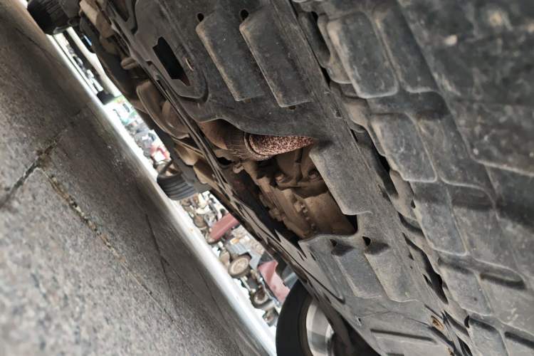 Used Buick Encore 2014 1.4T Automatic Two-Wheel Drive Urban Elite Model Chassis Front