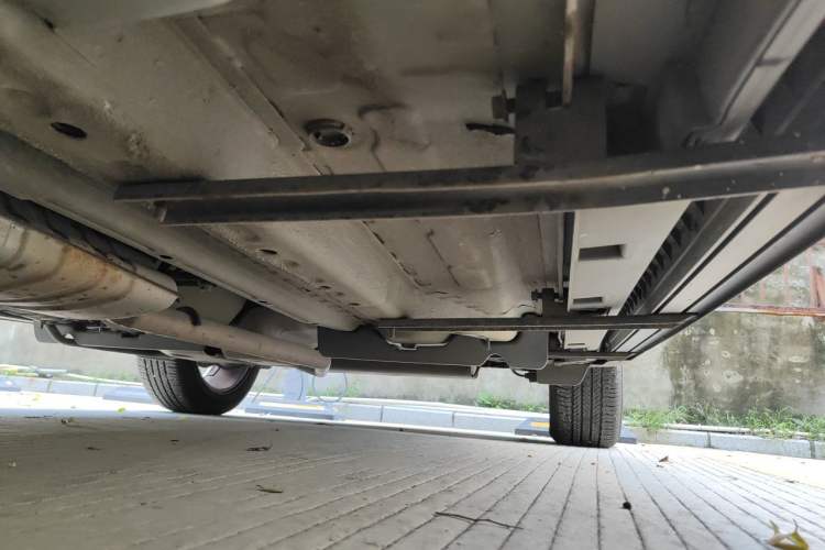Used Buick Encore 2014 1.4T Automatic Two-Wheel Drive Urban Elite Model Chassis Front Left