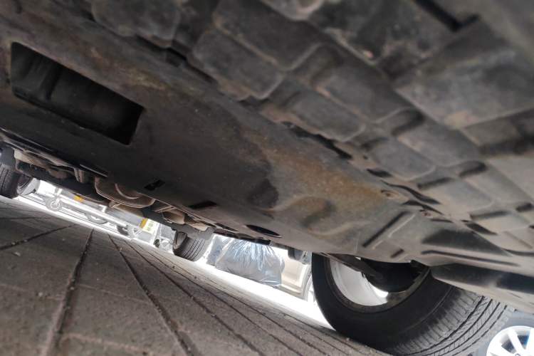 Used Buick Encore 2014 1.4T Automatic Two-Wheel Drive Urban Elite Model Chassis Front
