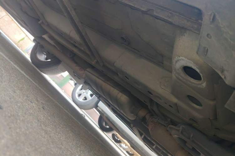 Used Buick Encore 2014 1.4T Manual Two-Wheel Drive Urban Advanced Model Chassis Front Right