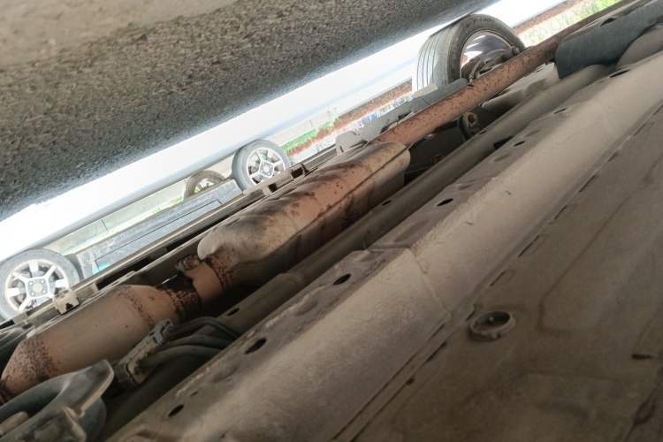 Used Buick Encore 2014 1.4T Automatic Two-Wheel Drive Urban Elite Model Chassis Front Right