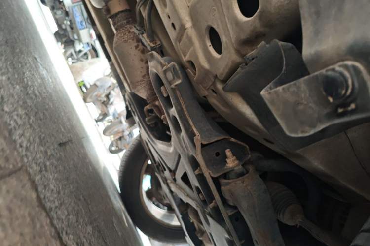 Used Buick Encore 2014 1.4T Automatic Two-Wheel Drive Urban Elite Model Chassis Front Right
