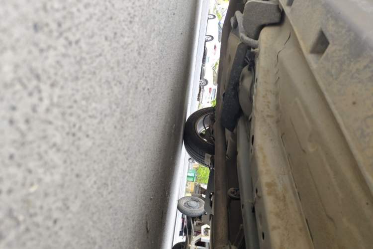 Used Buick Encore 2014 1.4T Manual Two-Wheel Drive Urban Advanced Model Chassis Front Right