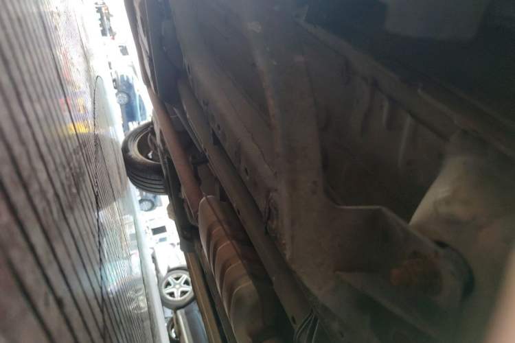 Used Buick Encore 2014 1.4T Automatic All-Wheel-Drive Flagship Edition Chassis Front Right
