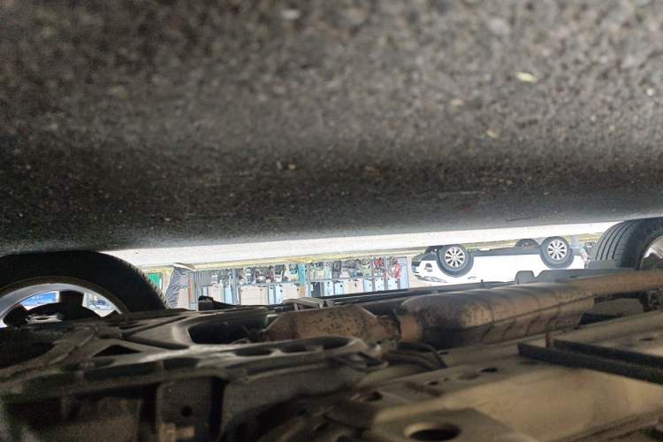 Used Buick Encore 2014 1.4T Automatic Two-Wheel Drive Urban Elite Model Chassis Front Right