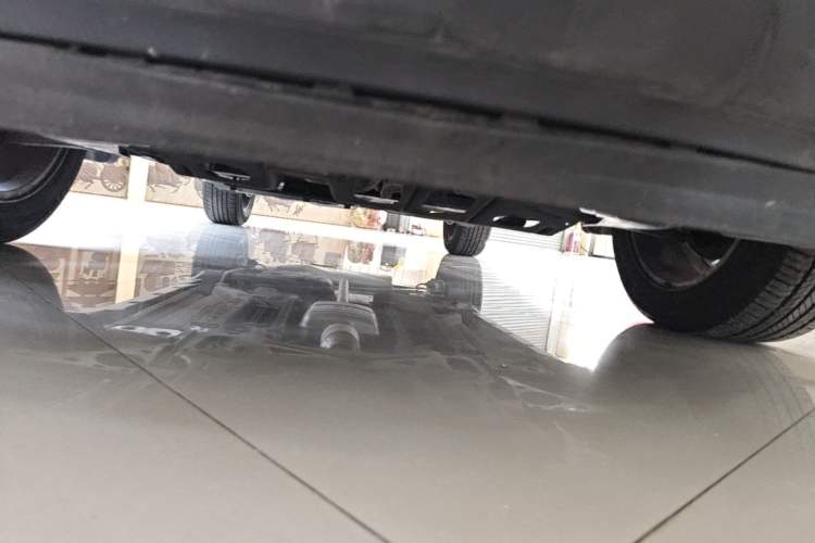 Used Buick Encore 2014 1.4T Automatic Two-Wheel Drive Urban Elite Model Chassis Front