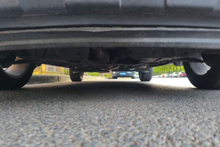 Used Buick Encore 2014 1.4T Automatic Two-Wheel Drive Urban Elite Model Chassis Front