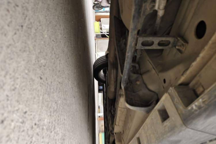 Used Buick Encore 2014 1.4T Manual Two-Wheel Drive Urban Advanced Model Chassis Rear Right