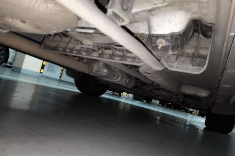 Used Buick Encore 2014 1.4T Automatic Two-Wheel Drive Urban Elite Model Chassis Rear Right