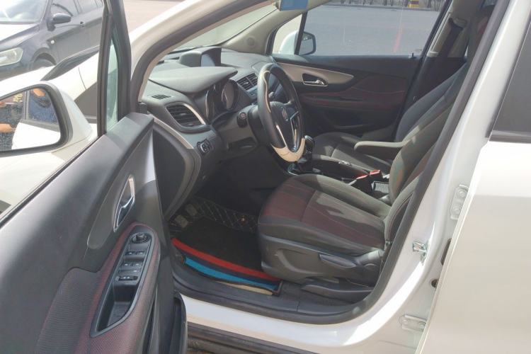 Used Buick Encore 2014 1.4T Manual Two-Wheel Drive Urban Advanced Model Driver Seat