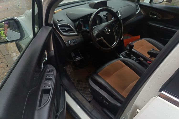 Used Buick Encore 2014 1.4T Manual Two-Wheel Drive Urban Sport Model Driver Seat