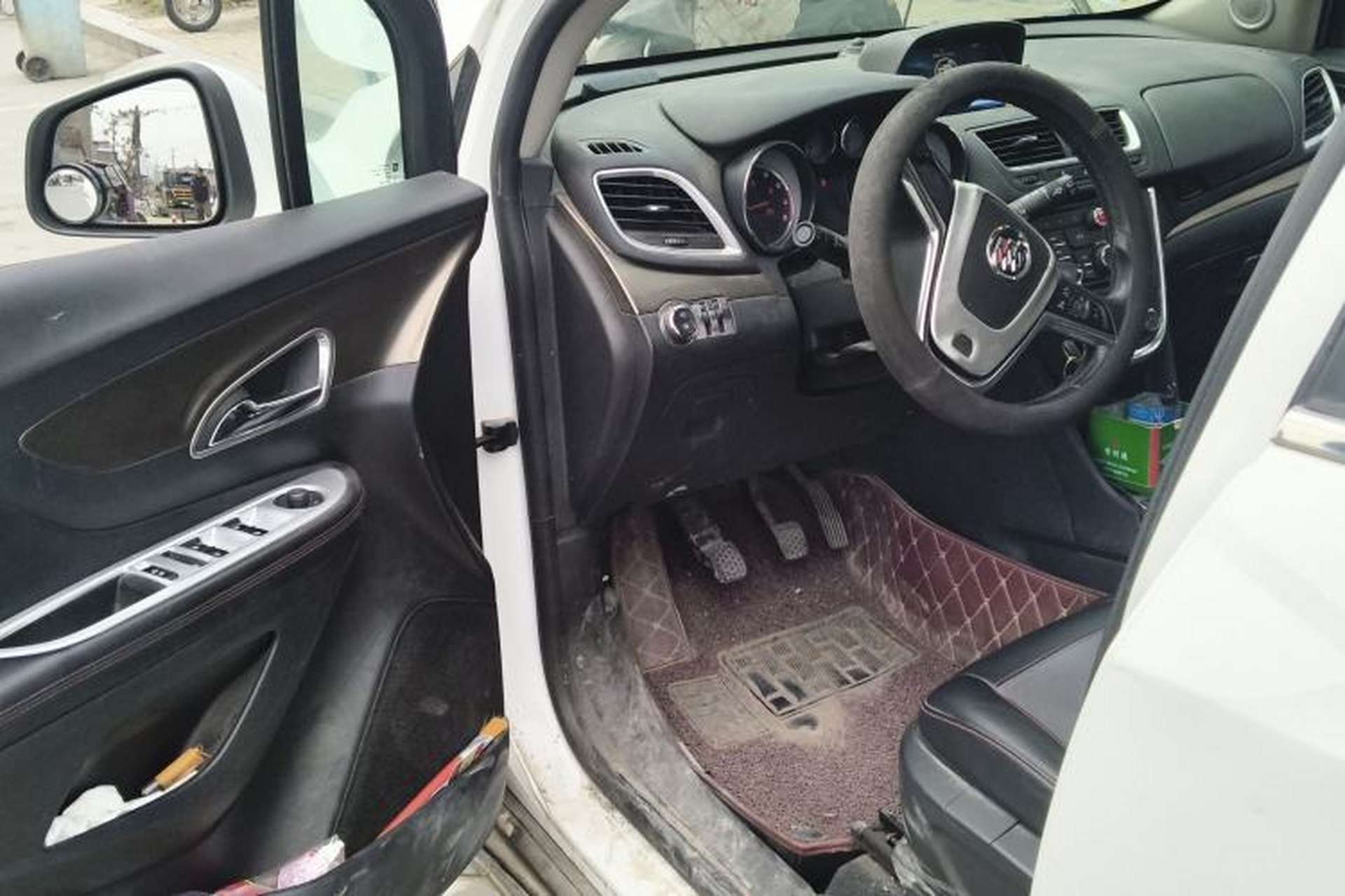 Used Buick Encore 2014 1.4T Manual Two-Wheel Drive Urban Sport Model Driver Seat