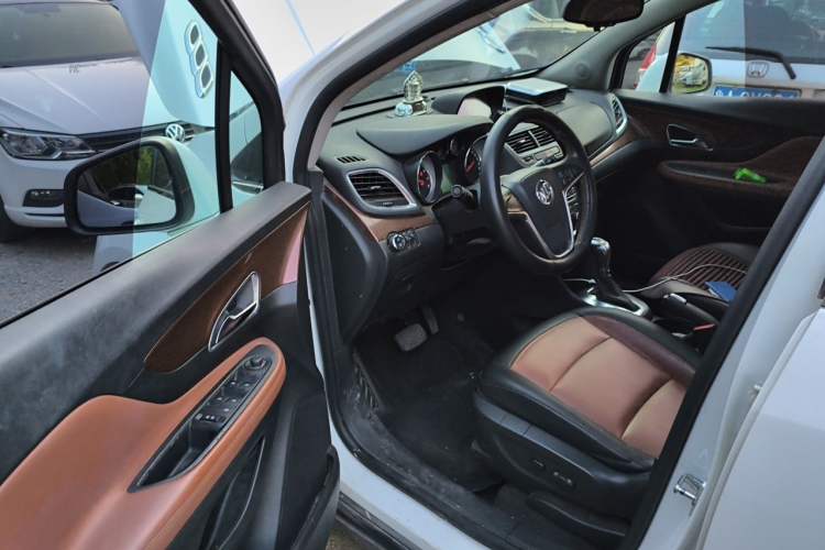 Used Buick Encore 2014 1.4T Automatic All-Wheel-Drive Flagship Edition Driver Seat