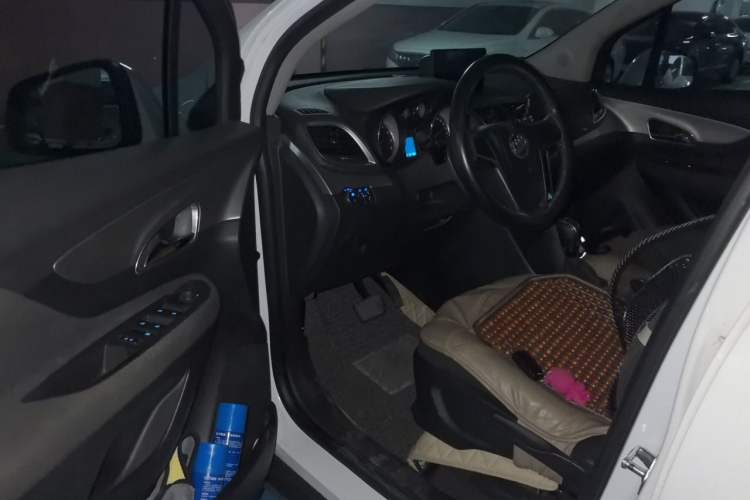 Used Buick Encore 2014 1.4T Automatic Two-Wheel Drive Urban Elite Model Driver Seat